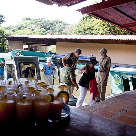 Turtle Beach Lodge Tortuguero Bagian luar foto