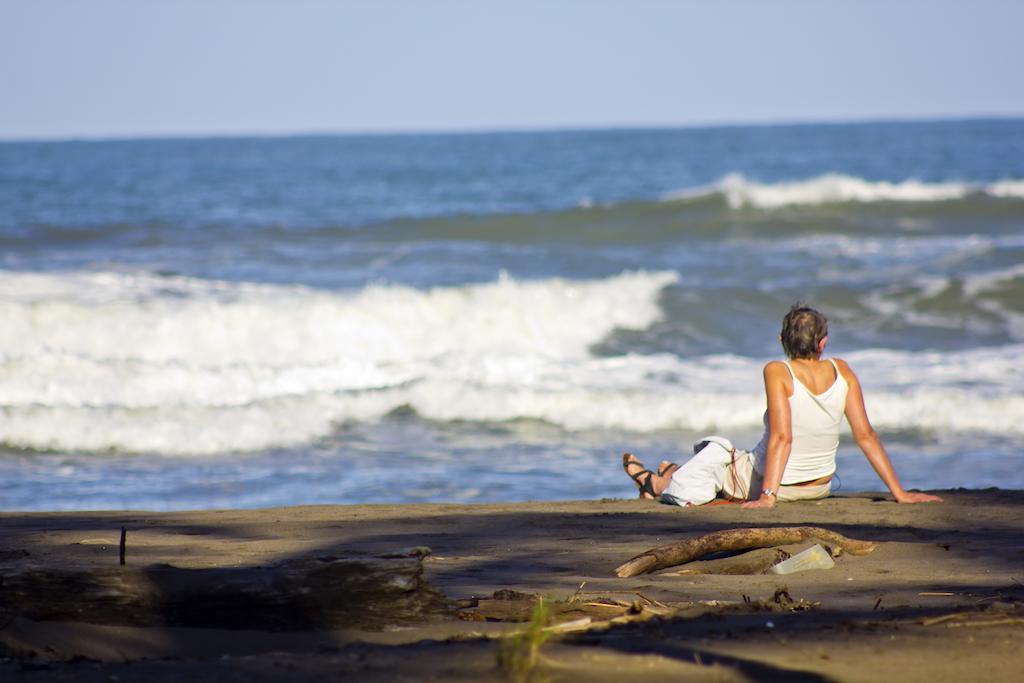 Turtle Beach Lodge Tortuguero Bagian luar foto